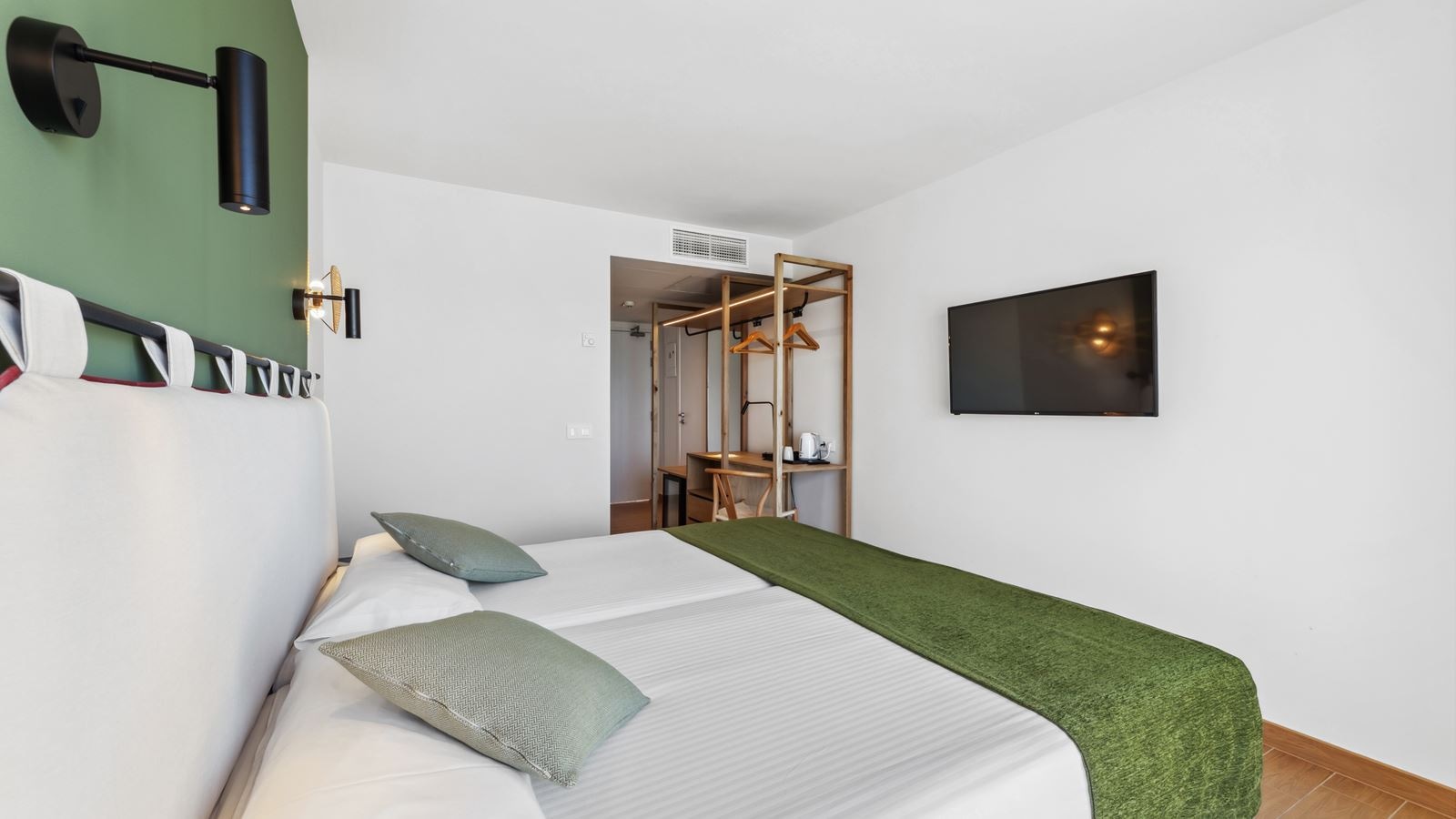 rooms-double-room-sea-view-balcony-or-terrace