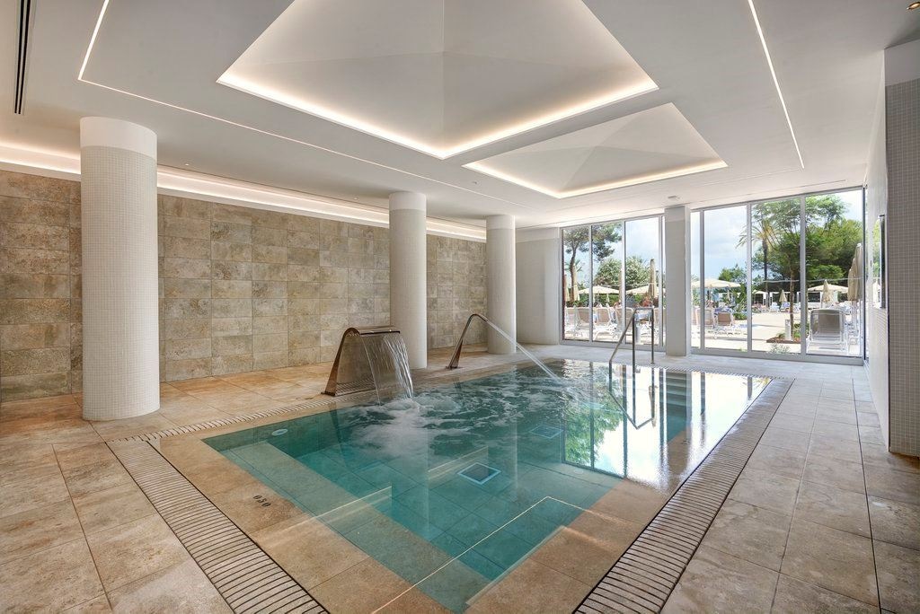 pools-indoor-pool