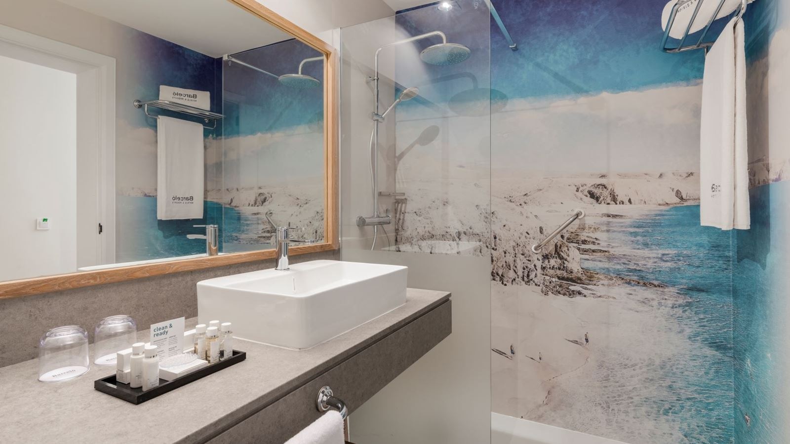 rooms-deluxe-sea-view-balcony-or-terrace