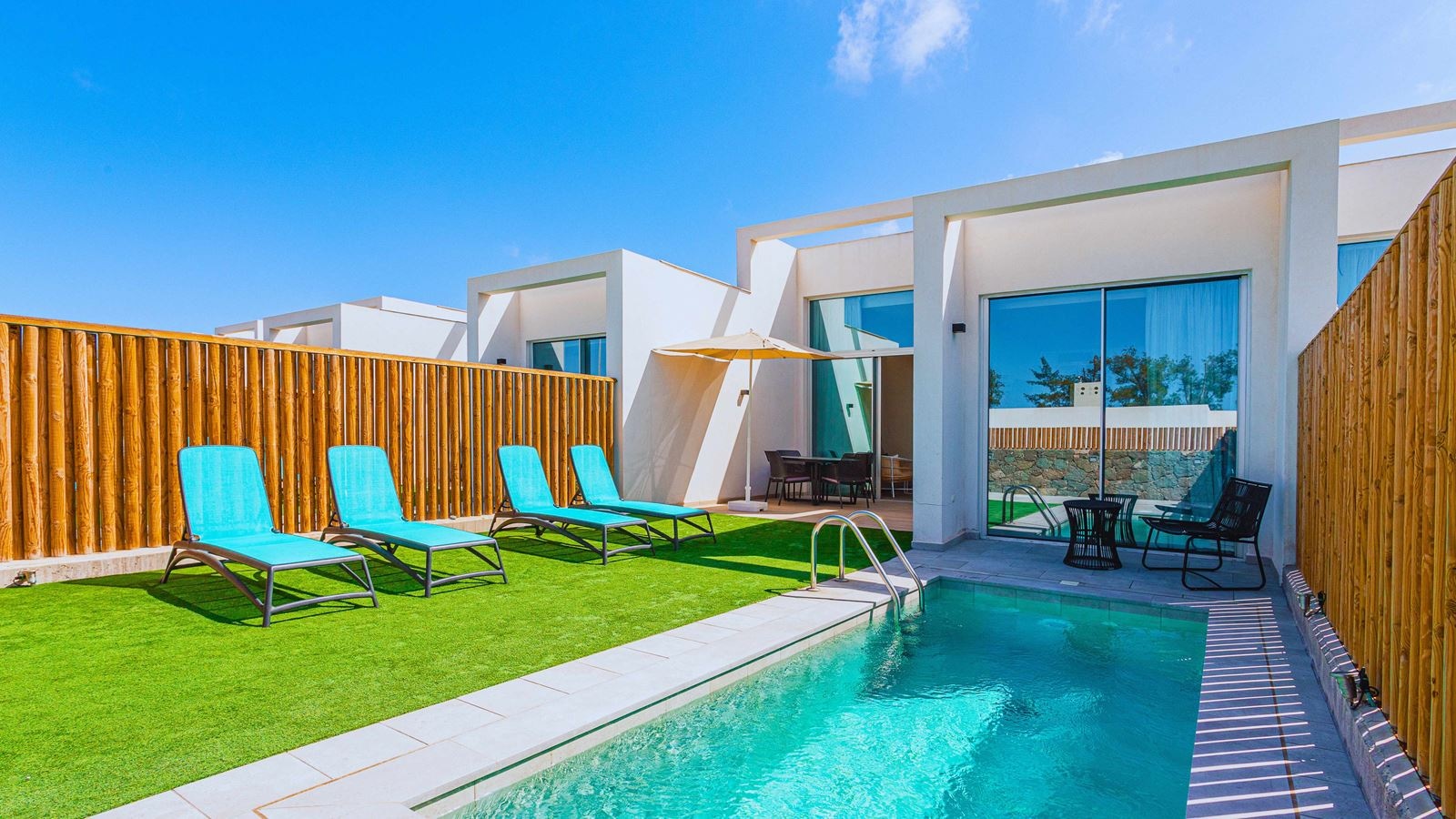 rooms-deluxe-holiday-home-2-bedrooms-with-terrace