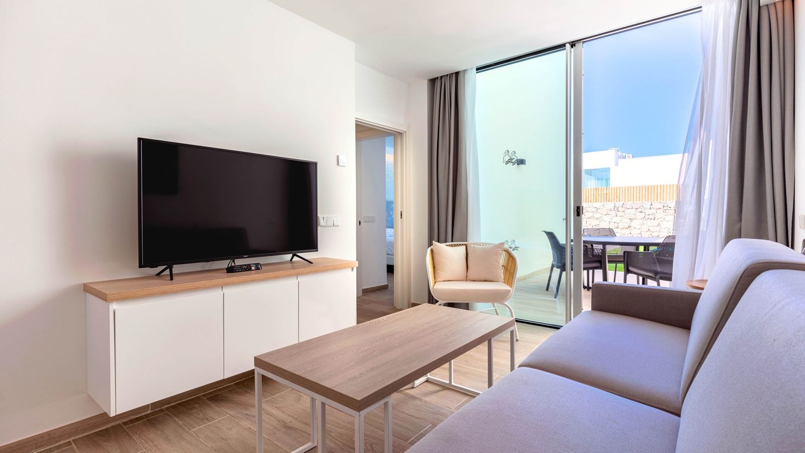 rooms-deluxe-duplex-holiday-home-2-bedrooms-with-terrace