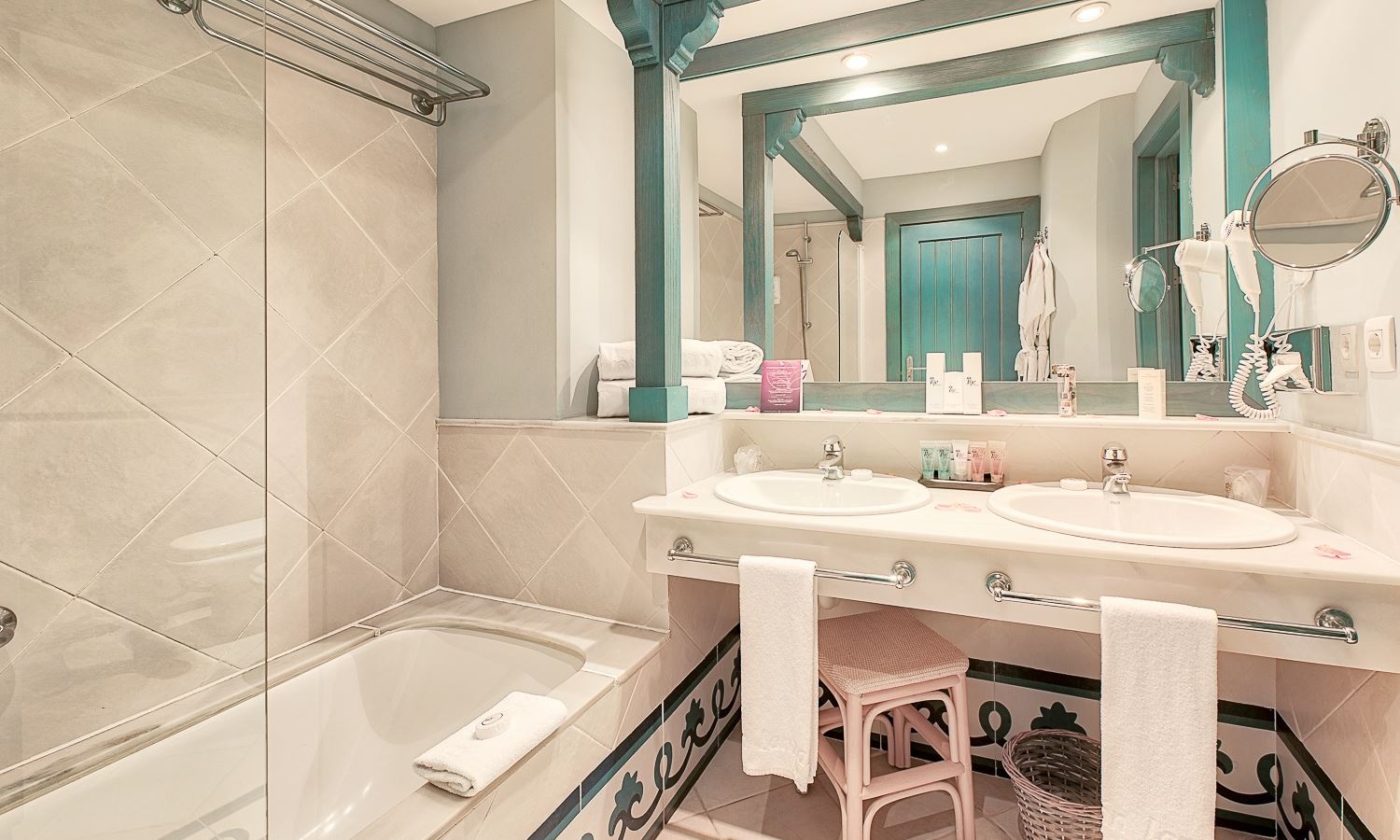 rooms-double-room-garden-view-dblgv