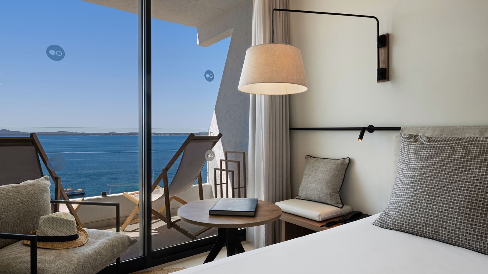 rooms-premium-room-sea-view-balcony-or-terrace