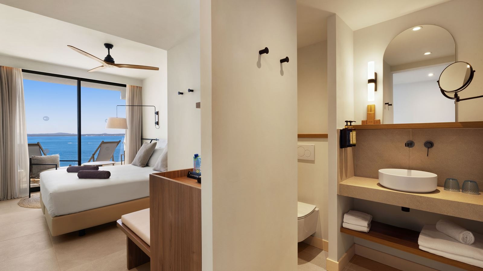 rooms-premium-room-sea-view-balcony-or-terrace