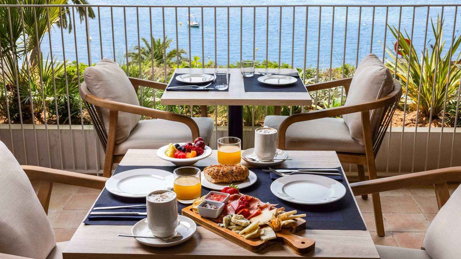 restaurants-inmood-buffet-restaurant