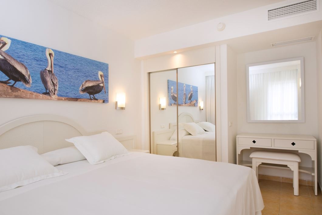 rooms-apartment-side-sea-view-superior-a-b