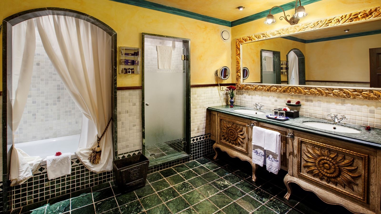 rooms-suite-sea-view-balcony-or-terrace