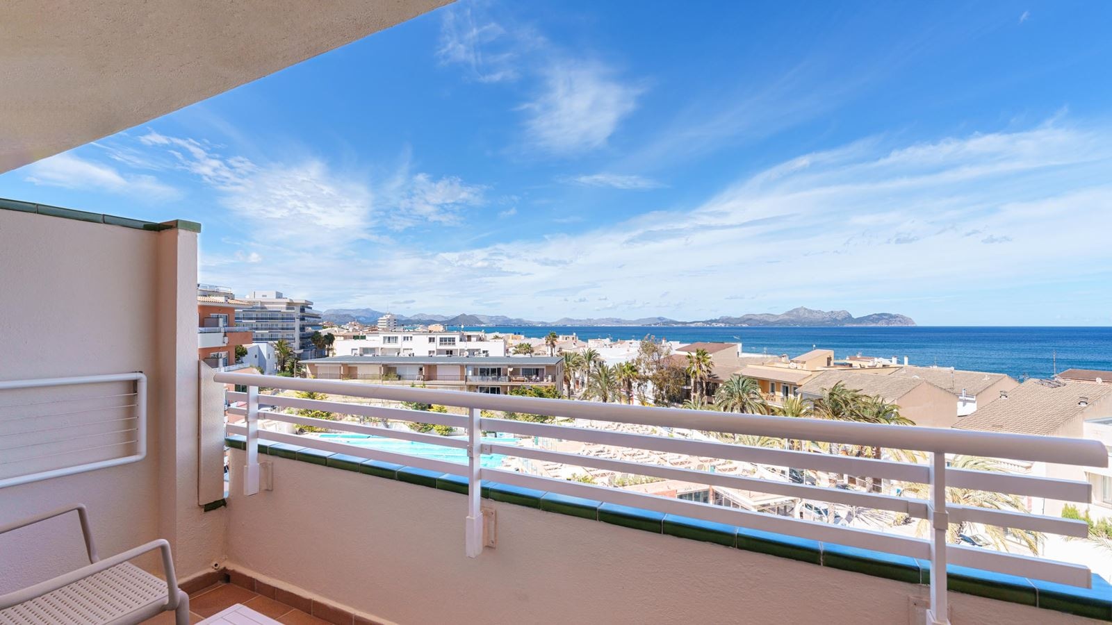 rooms-double-seaview--balcony-or-terrace