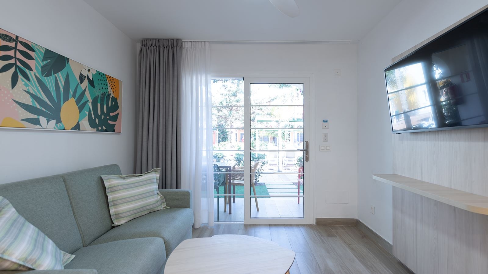 rooms-bungalow-classic-2-bedrooms-with-terrace