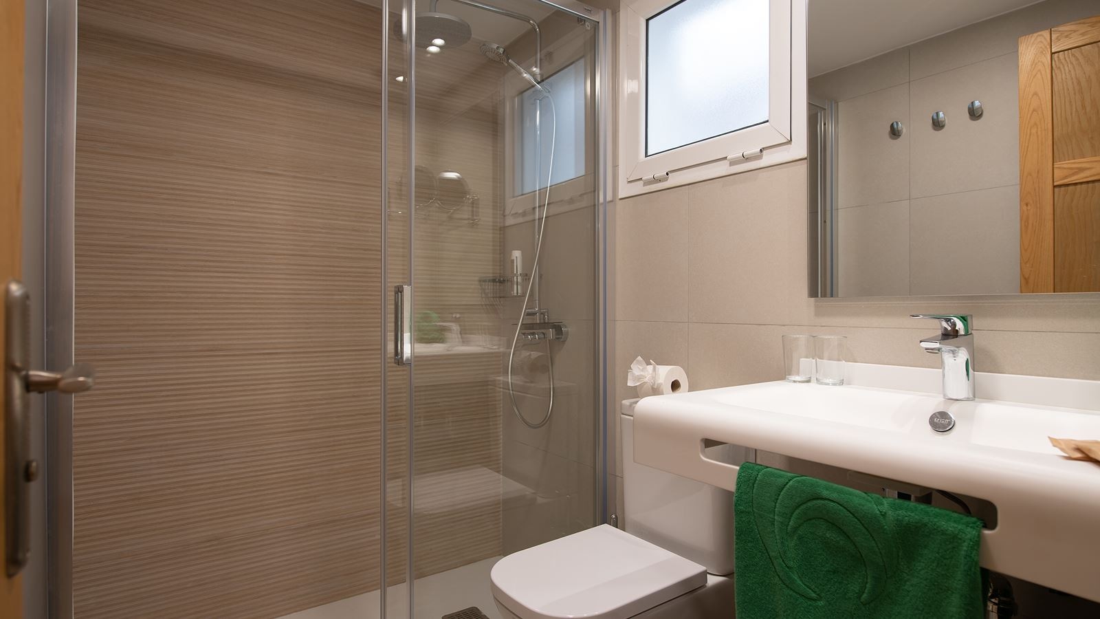 rooms-bungalow-classic-2-bedrooms-with-terrace