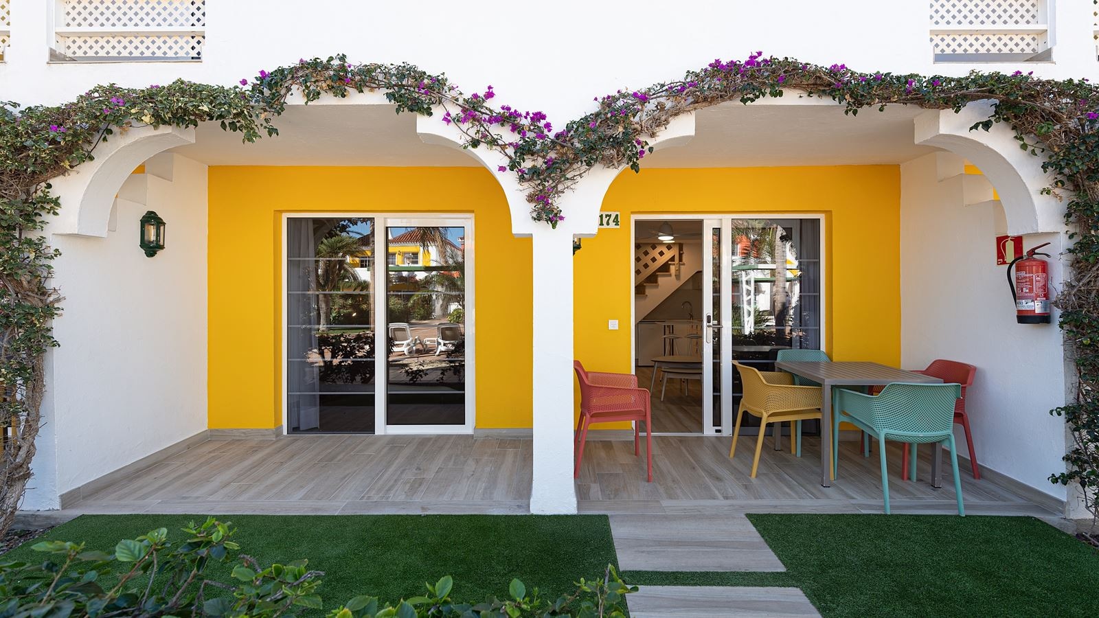 rooms-bungalow-plus-two-bedroom-with-terrace