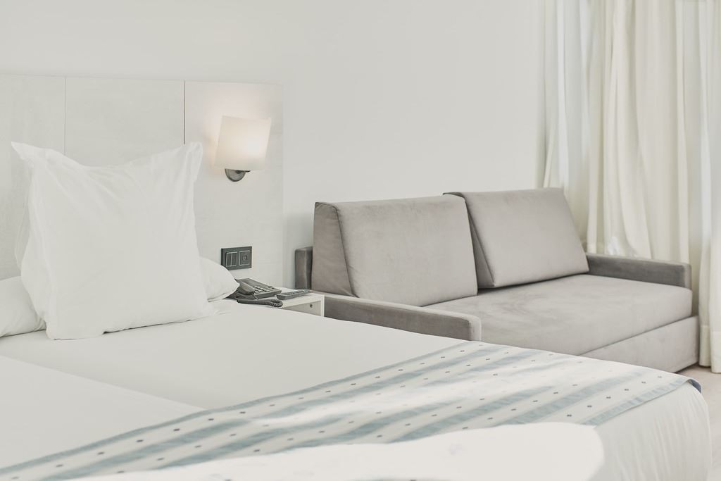 rooms-family-room-with-balcony-or-terrace