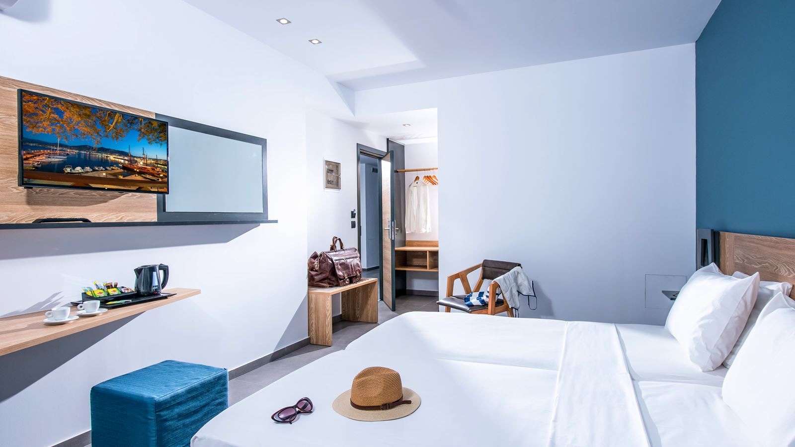 rooms-room-standard-land-view