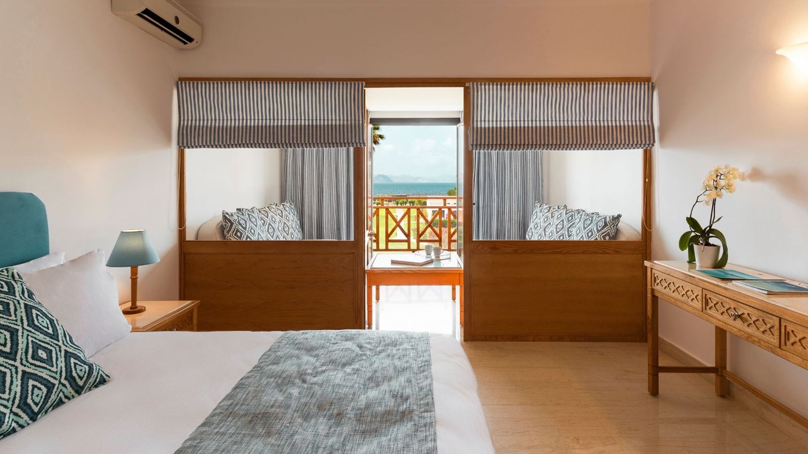 rooms-family-sea-view