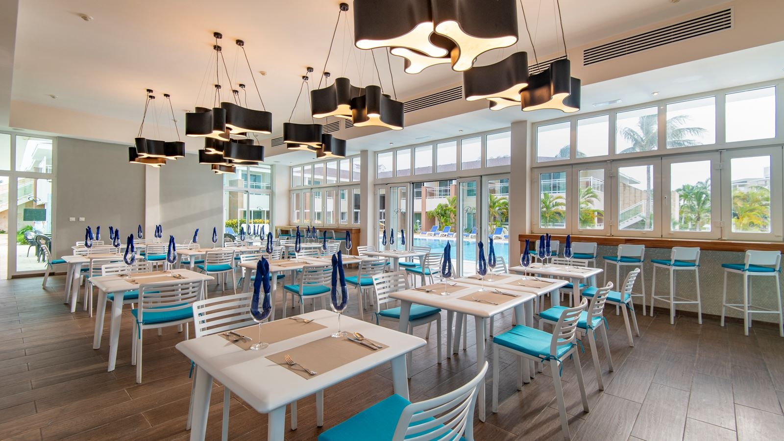 restaurants-blue-moon