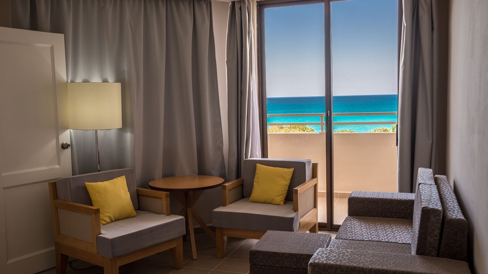 rooms-junior-suite-sea-view