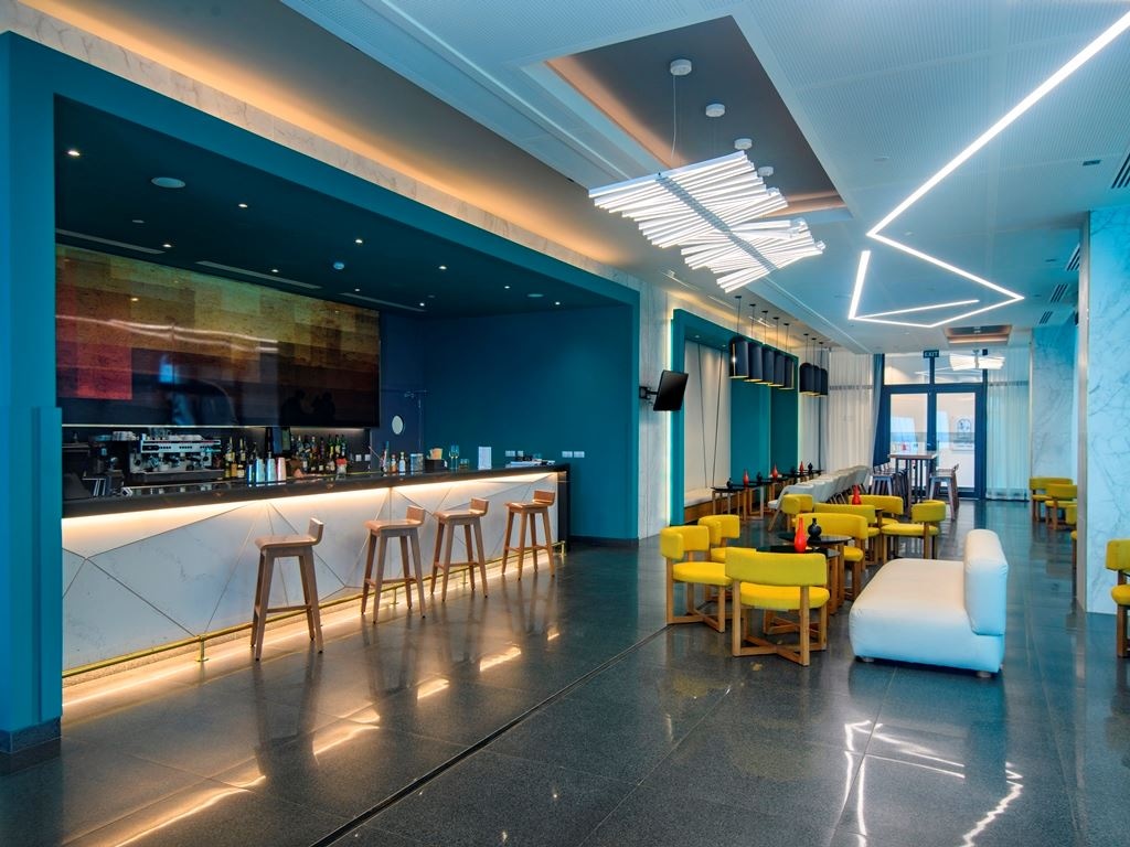 bars-lobby-bar-ventanas