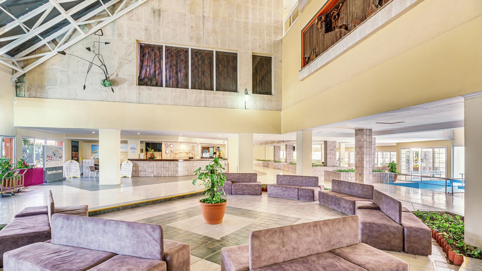 bars-lobby-bar-solymar