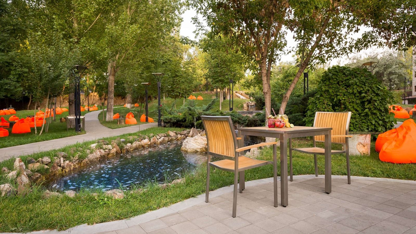 restaurants-ресторан-garden-par