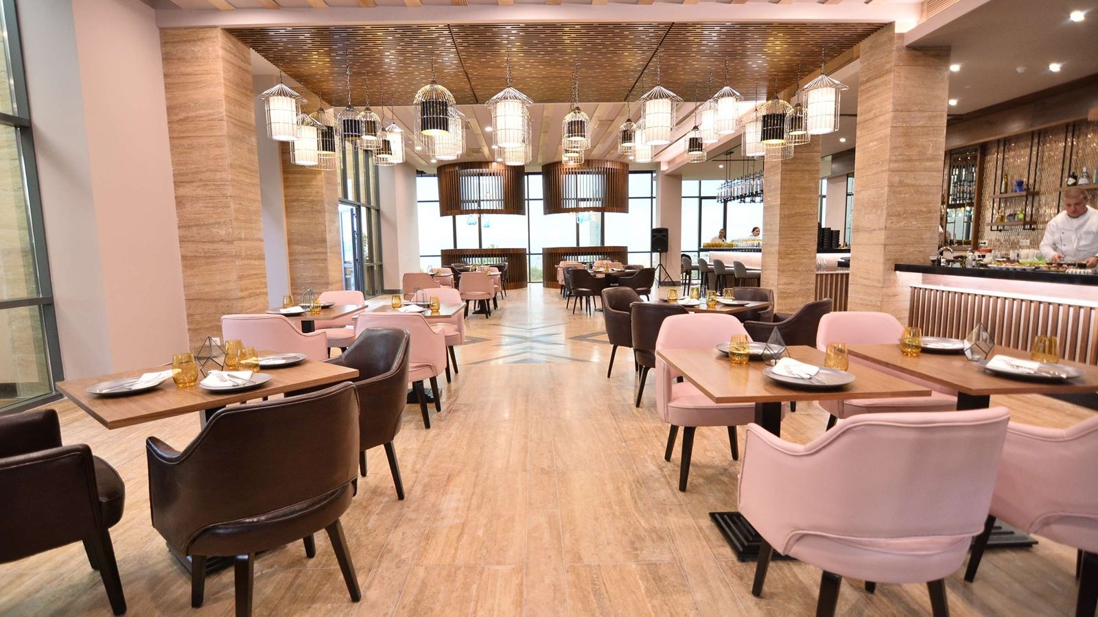 restaurants-барресторан-на-крыshе-adastra