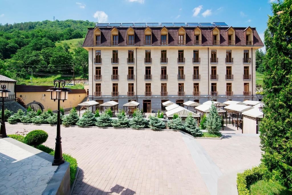 general-main-building