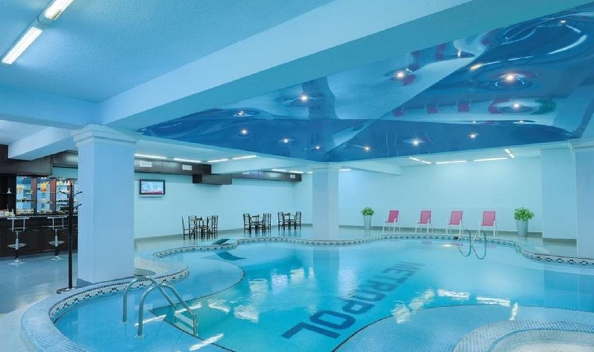 pools-indoor-pool