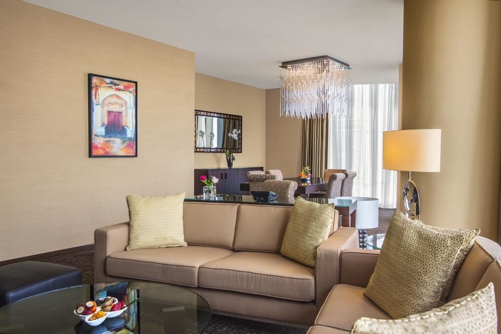 rooms-club-rotana-suite