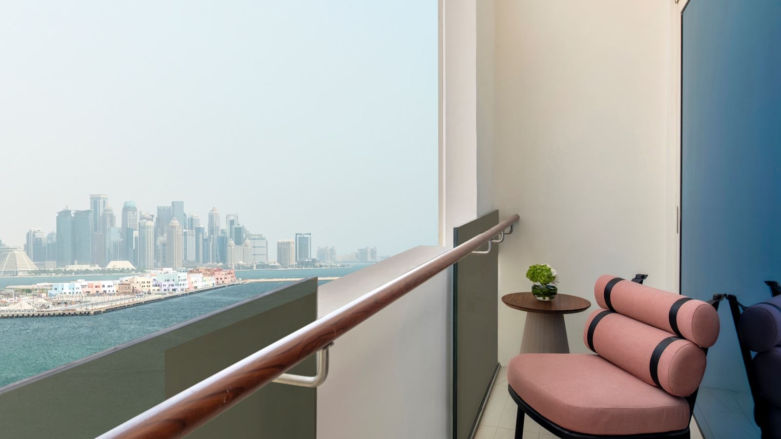 rooms-premium-room-sea-view-with-balcony