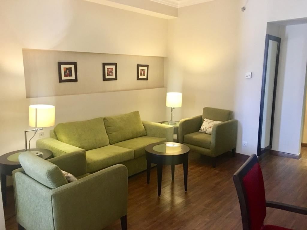 rooms-executive-suite