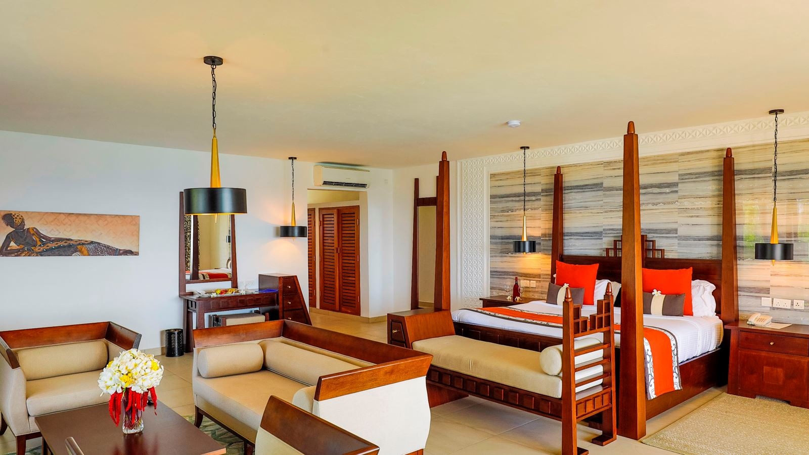 rooms-oceanfront-suite