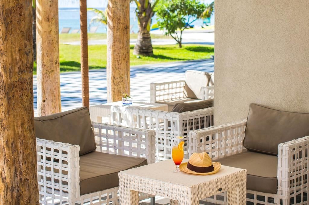 bars-beach-bar-and-pool-service