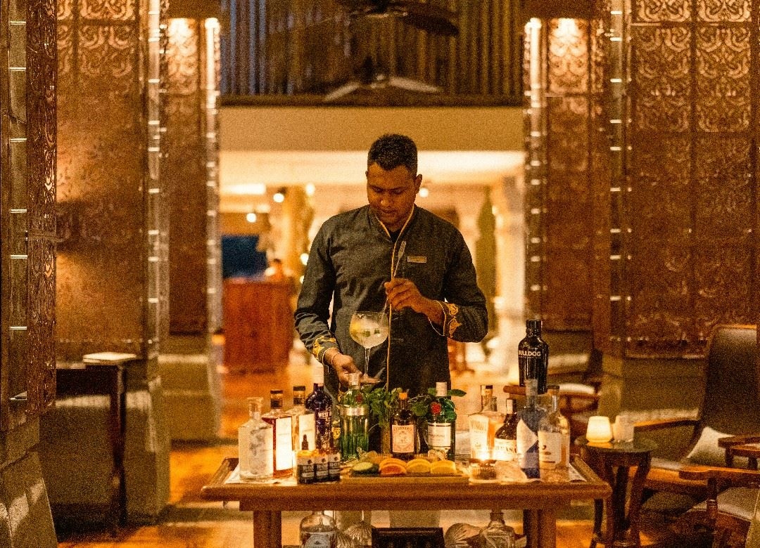 bars-the-lotus-lounge-bar