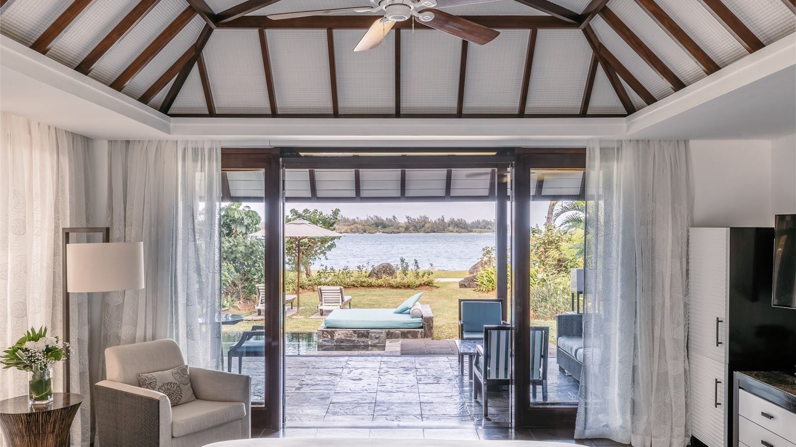 rooms-garden-pool-villa