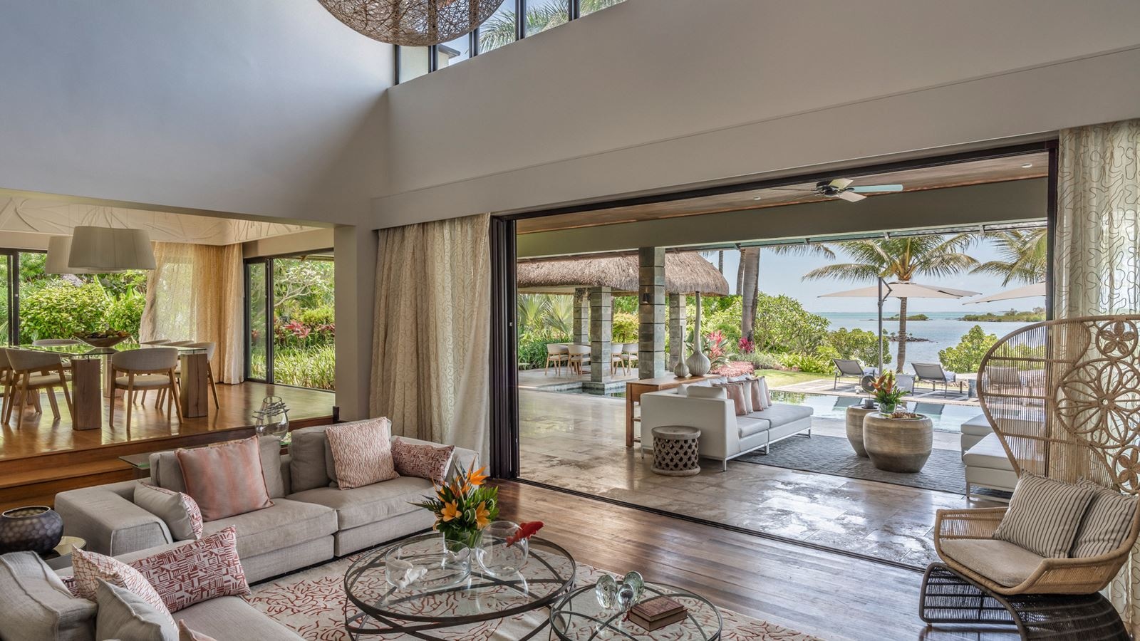 rooms-5-broom-royal-residence-villa