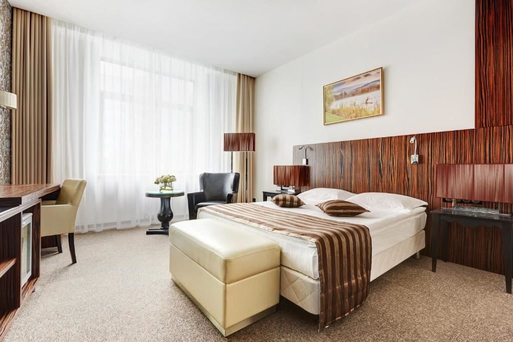 rooms-single-superior