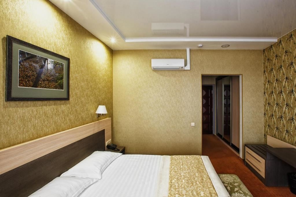 rooms-double-standard-room