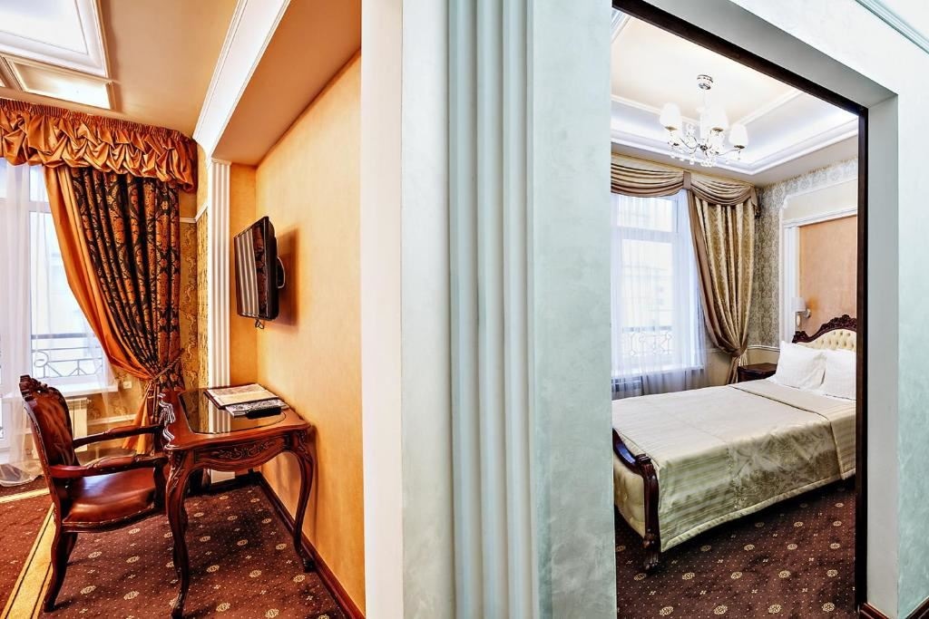 rooms-suite-business