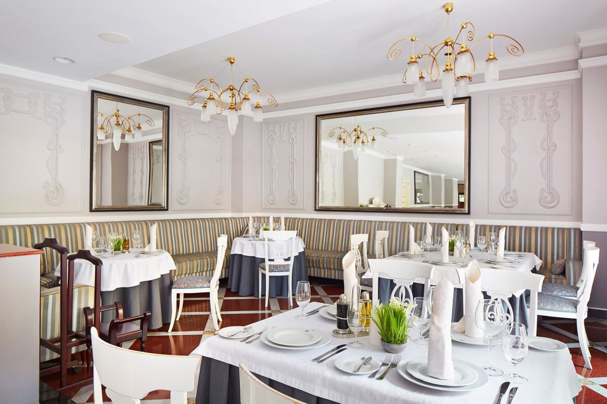 restaurants-ресторан-авеньён