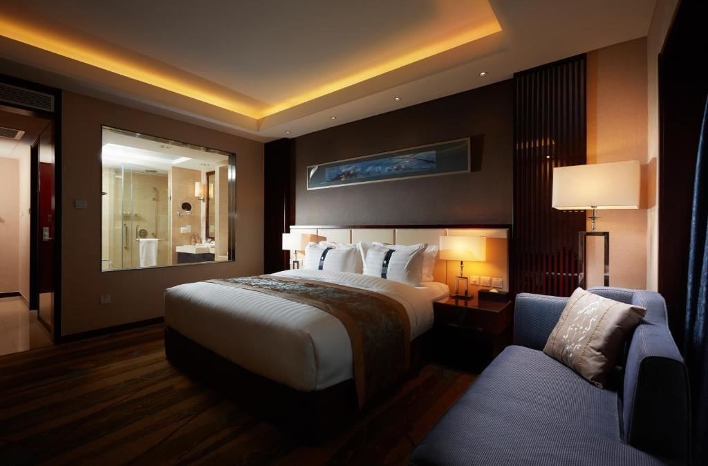 rooms-room-standard-double