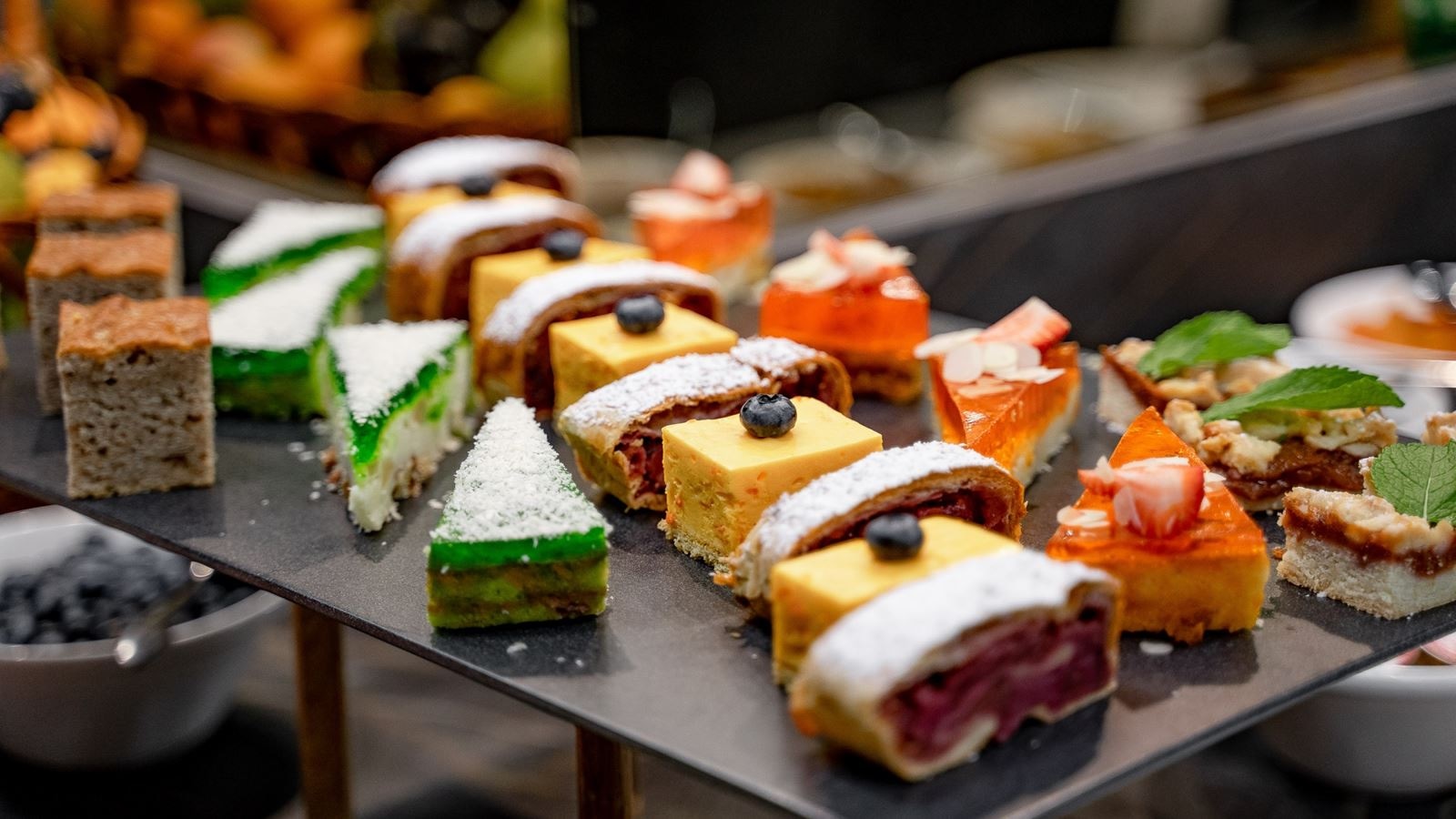 restaurants-restaurant