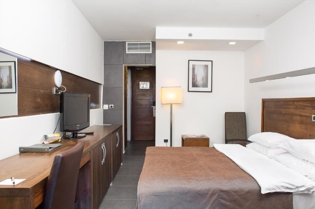 rooms-double-room-side-sea-view