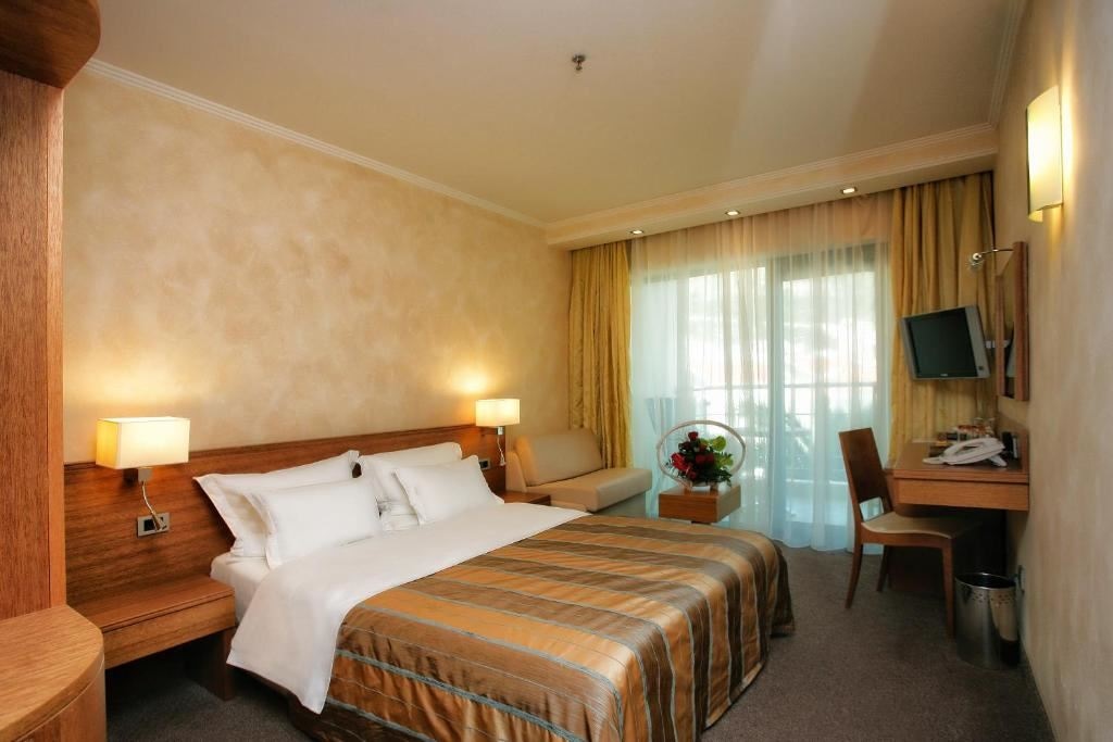 rooms-double-single-use