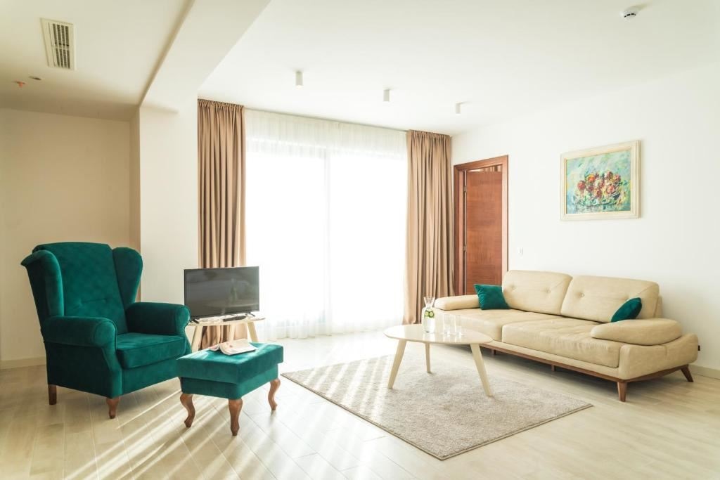 rooms-deluxe-apartment-sea-view