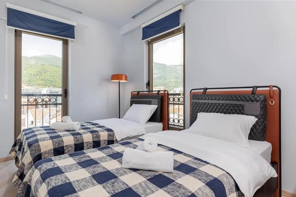 rooms-apartment-3-bedrooms-sea-view