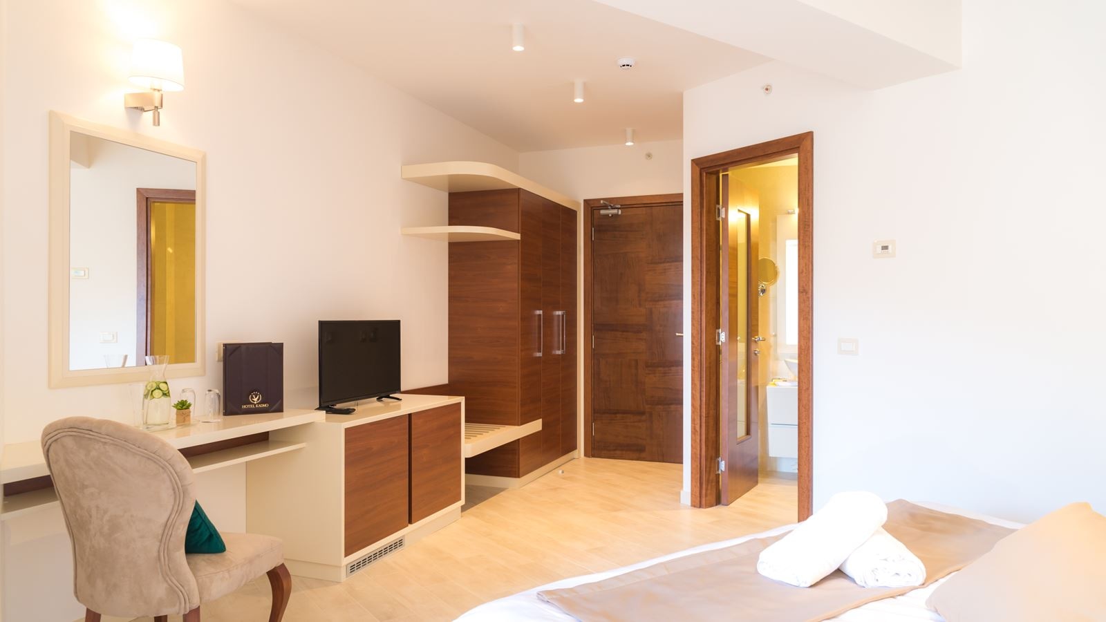 rooms-standard-triple-room