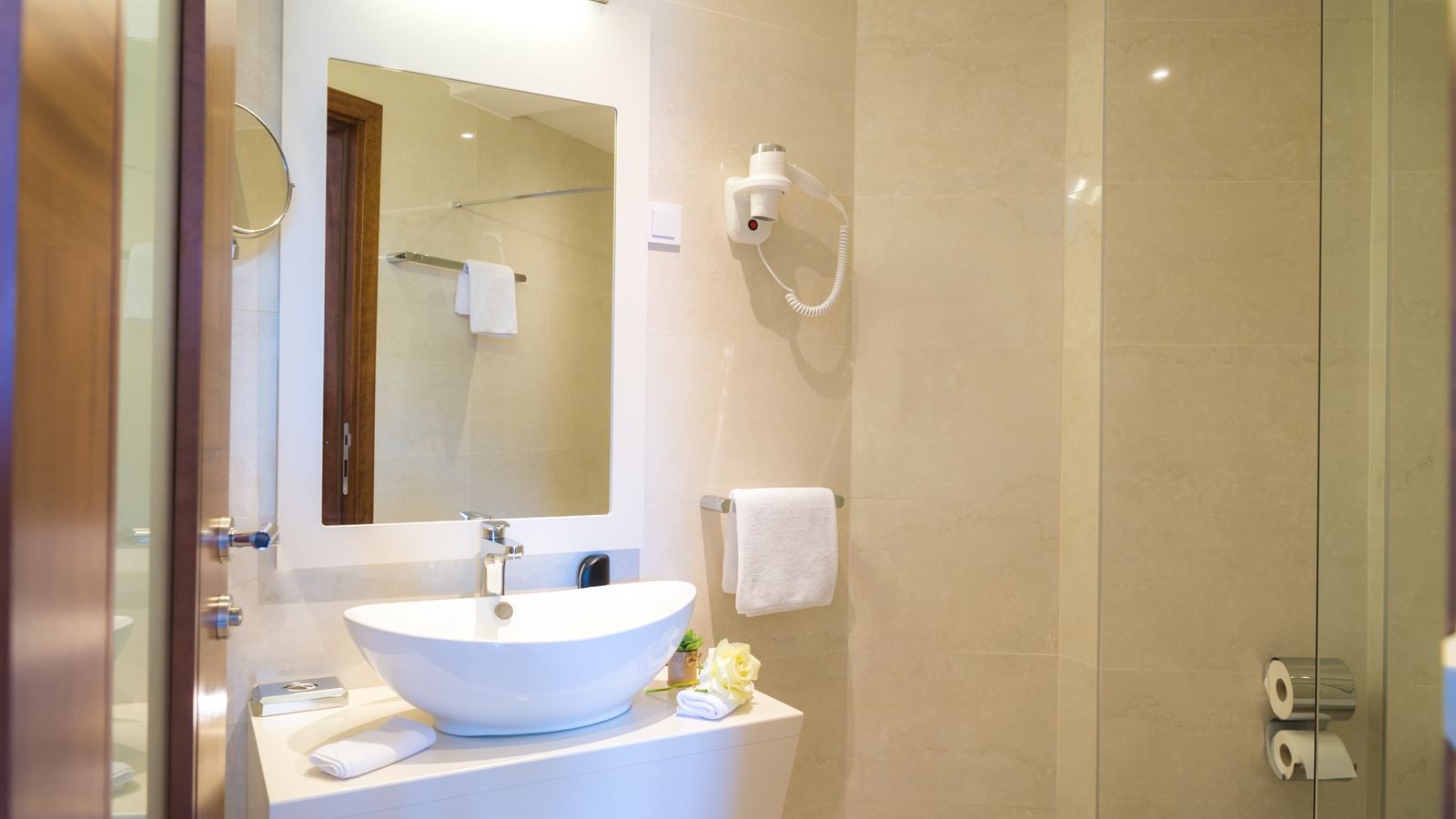 rooms-standard-triple-room