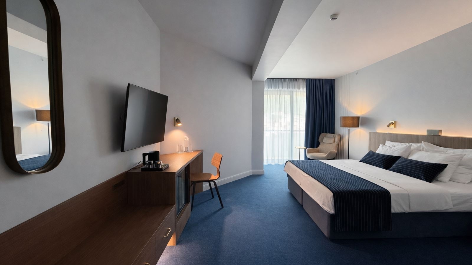 rooms-deluxe-double-room-with-extra-bed