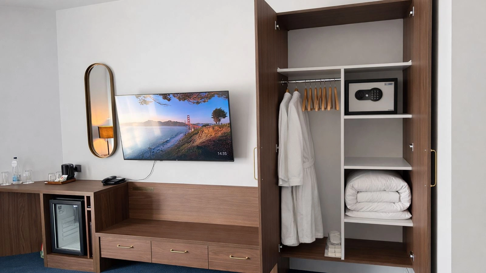 rooms-deluxe-double-room-with-extra-bed