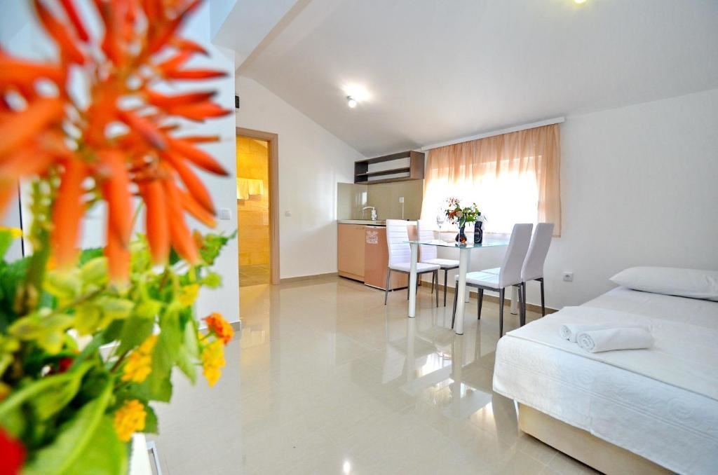rooms-luxury-apartment-4-pax