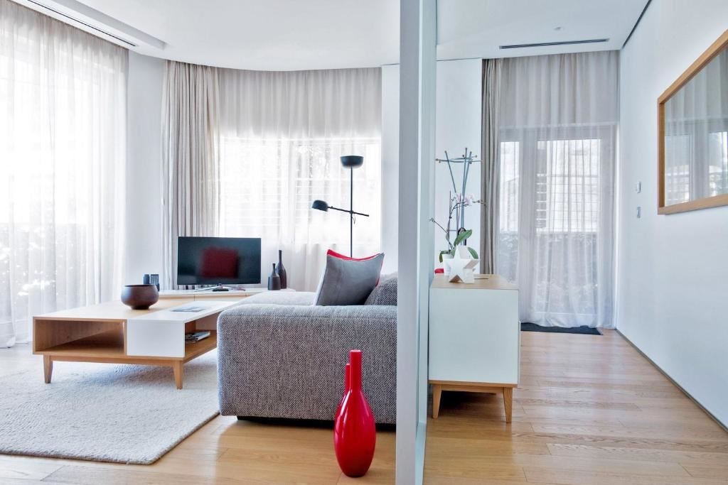 rooms-one-bedroom-residence-sea-side-line